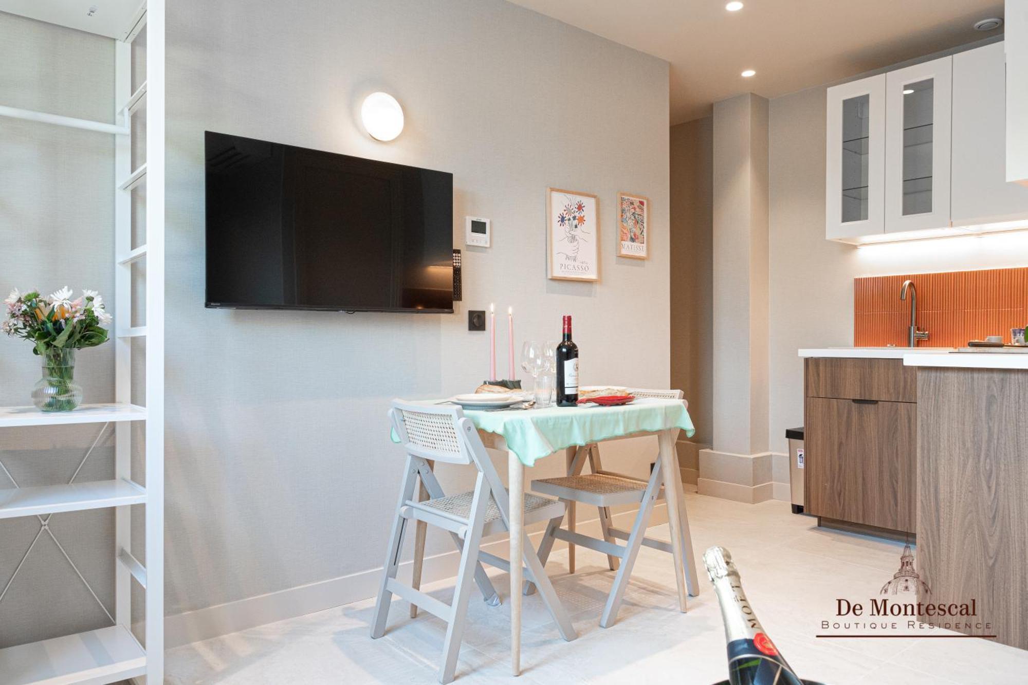 De Montescal- Montparnasse Central With Ac 11 To 14M2 Studio In A Prime Location 巴黎 外观 照片